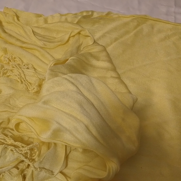 Yellow Scarf - Picture 3 of 3